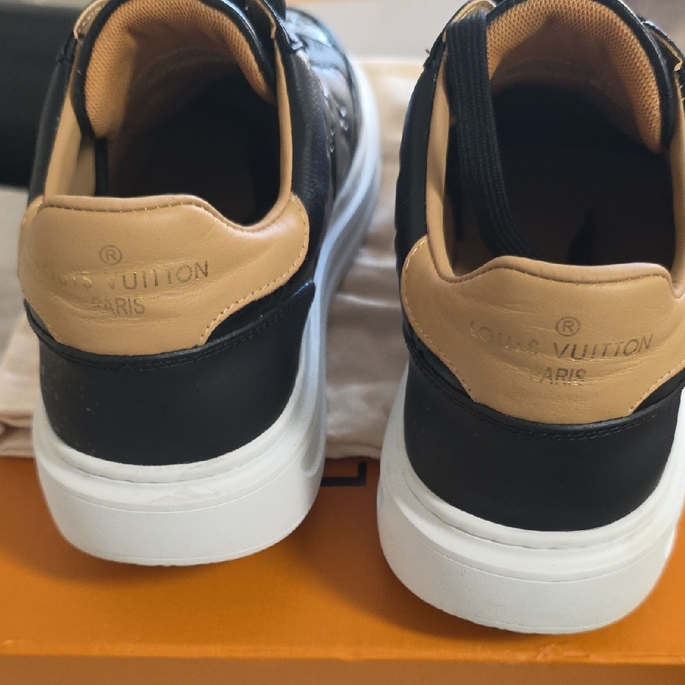 Louis Vuitton Black and White Men's Sneakers - Picture 2 of 6
